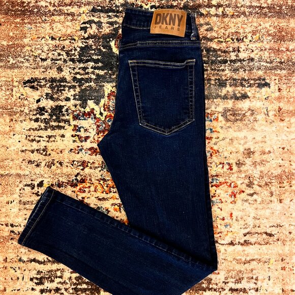 DKNY Mercer Skinny Dark Wash 30x32 - Picture 5 of 6